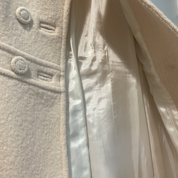 Fall coat - Picture 5 of 6